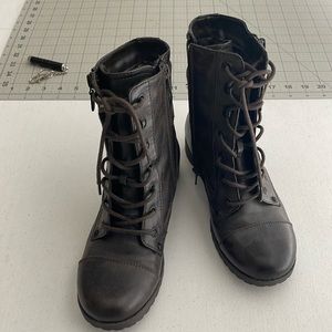 Combat boots Guess